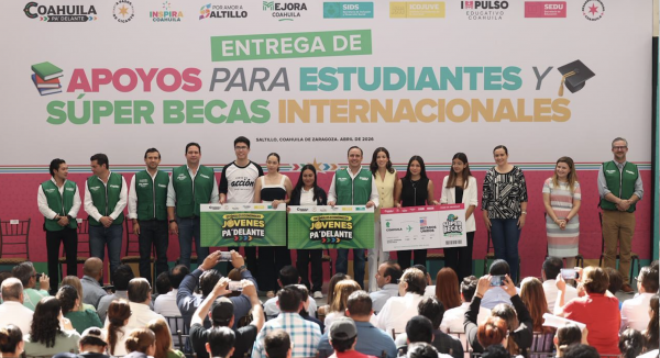 Entrega Gobernador Súper Becas a jóvenes por hasta 100 mil pesos